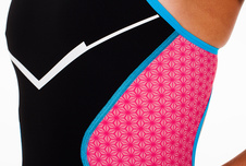 RACER TRISUIT WOMAN PINK ATOLL detail