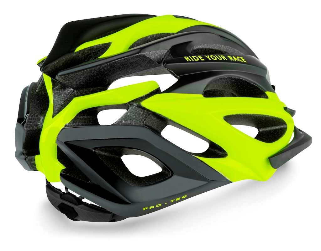 CYKLISTICKÁ HELMA R2 PRO-TEC ATH02U