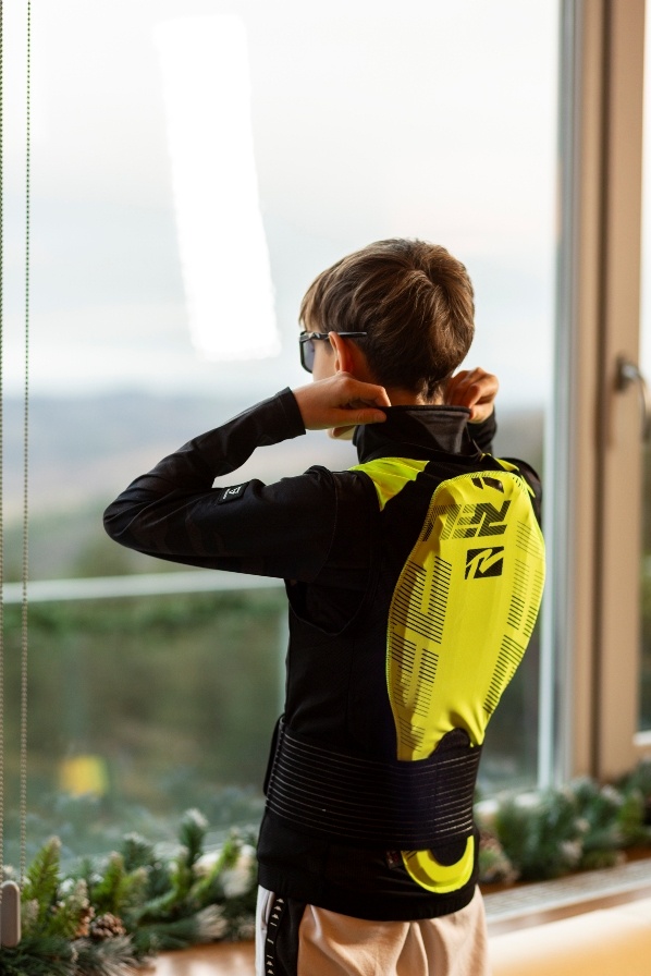 CHRÁNIČ PÁTEŘE RELAX SPEEDMASTER EVO JR. ROP04A/XXS