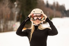 LYŽAŘSKÁ HELMA RELAX STEALTH RH24A3X